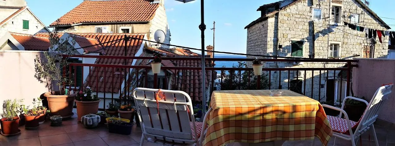 Bruno Split Centre Apartment&Room